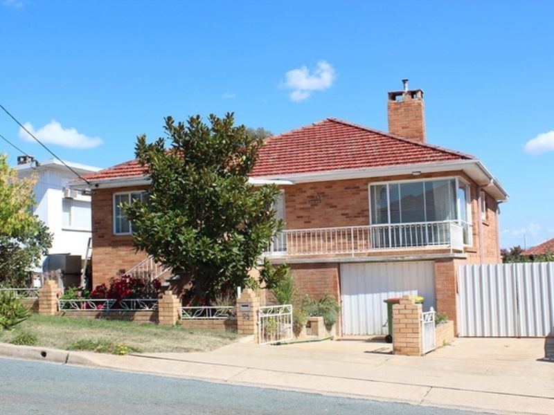25 Frederick Street, Queanbeyan NSW 2620