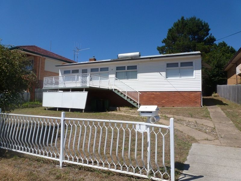 18 Fairmount Crescent, Queanbeyan NSW 2620