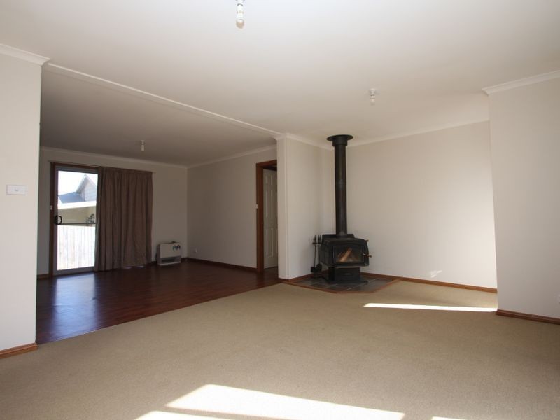 21 Schardt Street, Captains Flat NSW 2623