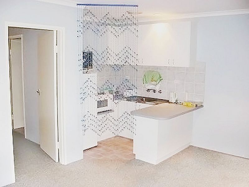 10/5 Adams Street, Queanbeyan NSW 2620