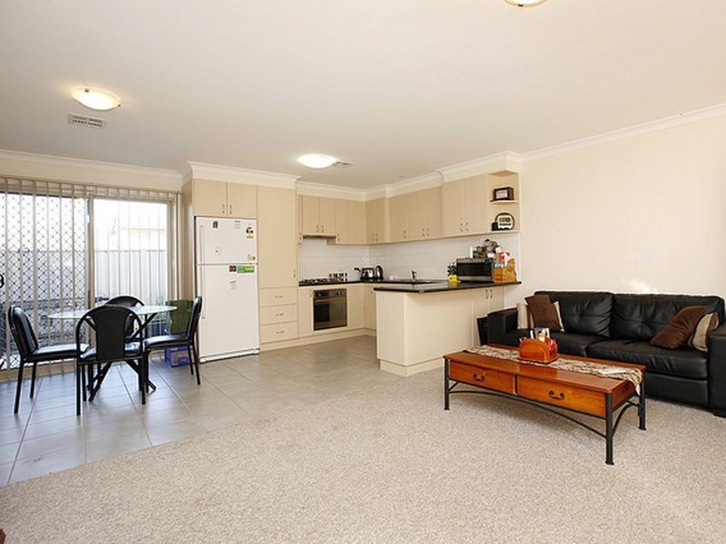 3/30 Ross Road, Queanbeyan NSW 2620