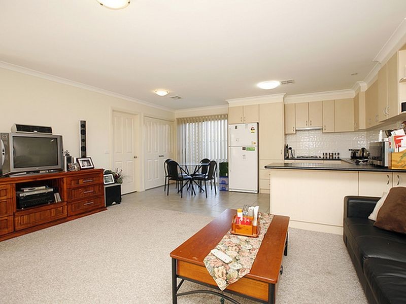 3/30 Ross Road, Queanbeyan NSW 2620