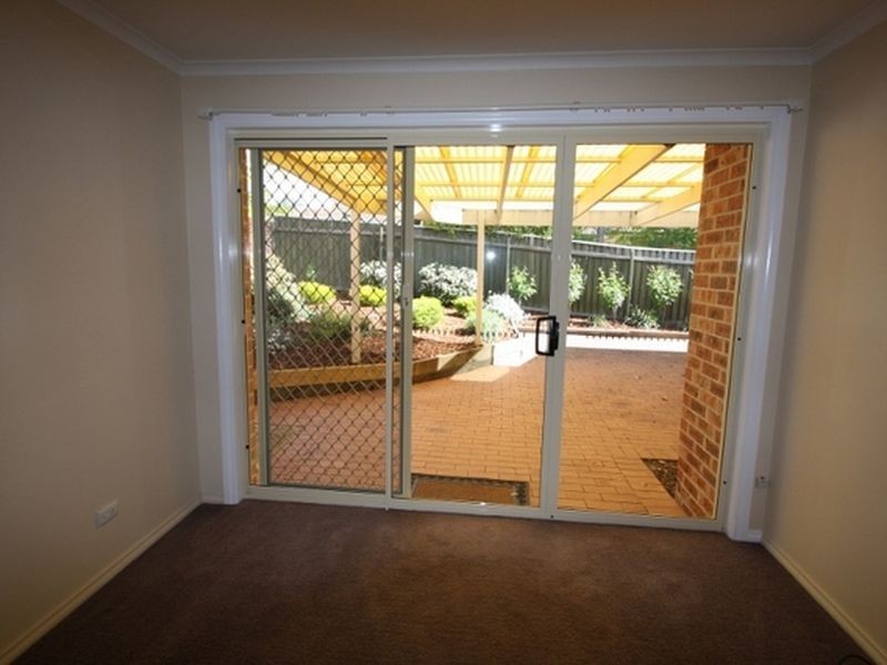 1/60 Jacaranda Drive, Jerrabomberra NSW 2619