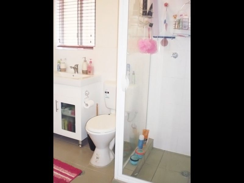 6/3 Velacia, Queanbeyan NSW 2620