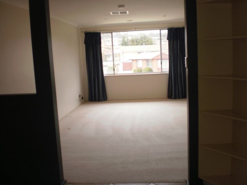 6 Kinsella Street, Queanbeyan NSW 2620