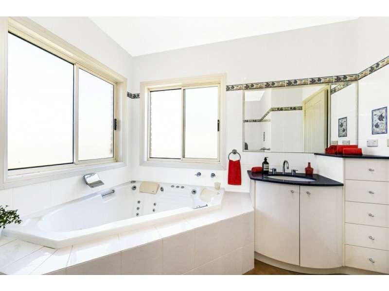 7 Annand Place, Queanbeyan NSW 2620