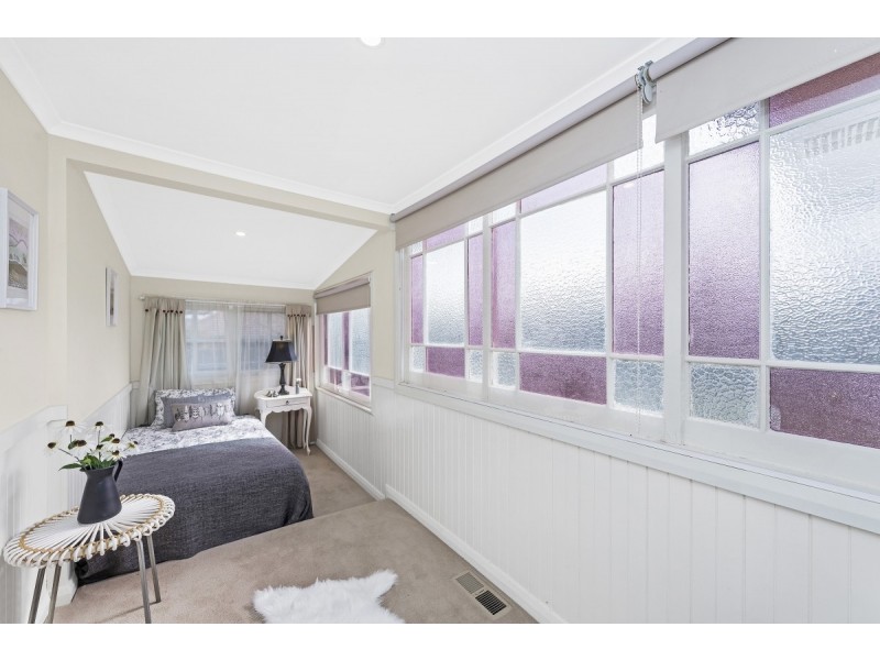 1 Hirst Avenue, Queanbeyan NSW 2620