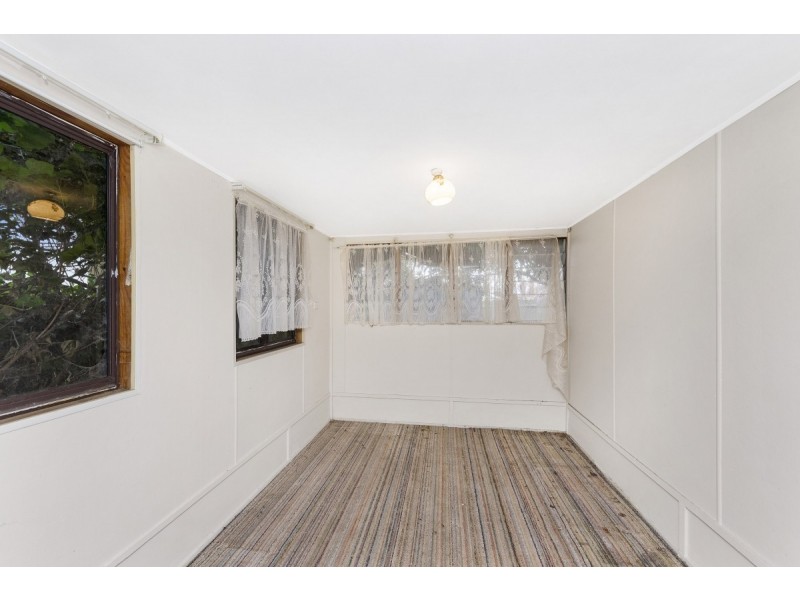 1 Hirst Avenue, Queanbeyan NSW 2620
