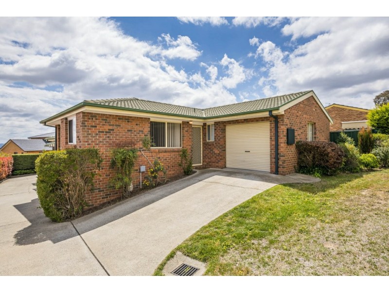 1/3 Parr Place, Queanbeyan NSW 2620