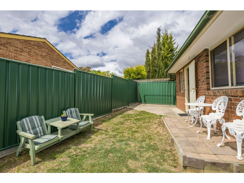 1/3 Parr Place, Queanbeyan NSW 2620