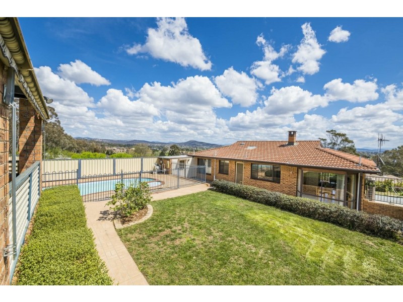 8 Hybon Avenue, Queanbeyan NSW 2620