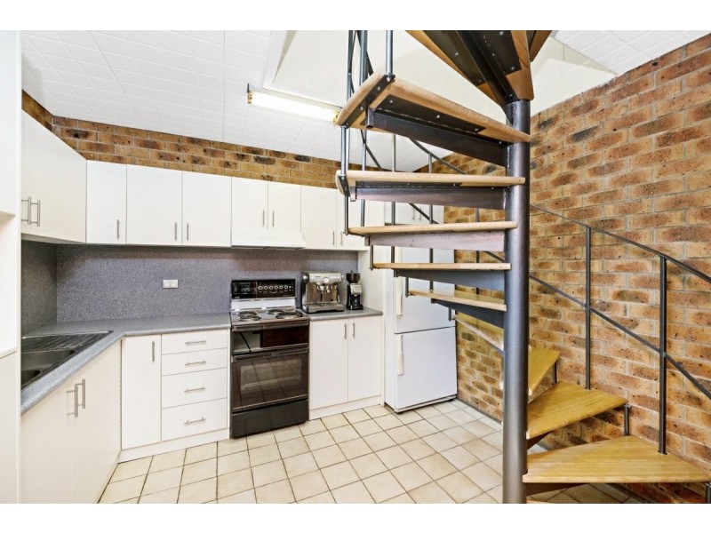 8 Hybon Avenue, Queanbeyan NSW 2620
