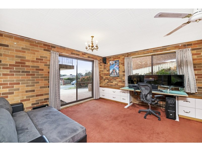 8 Hybon Avenue, Queanbeyan NSW 2620