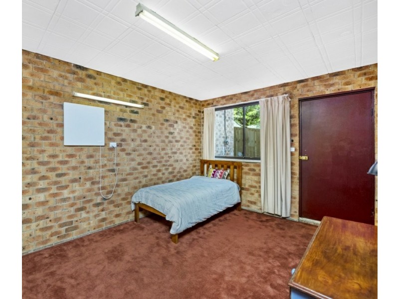 8 Hybon Avenue, Queanbeyan NSW 2620