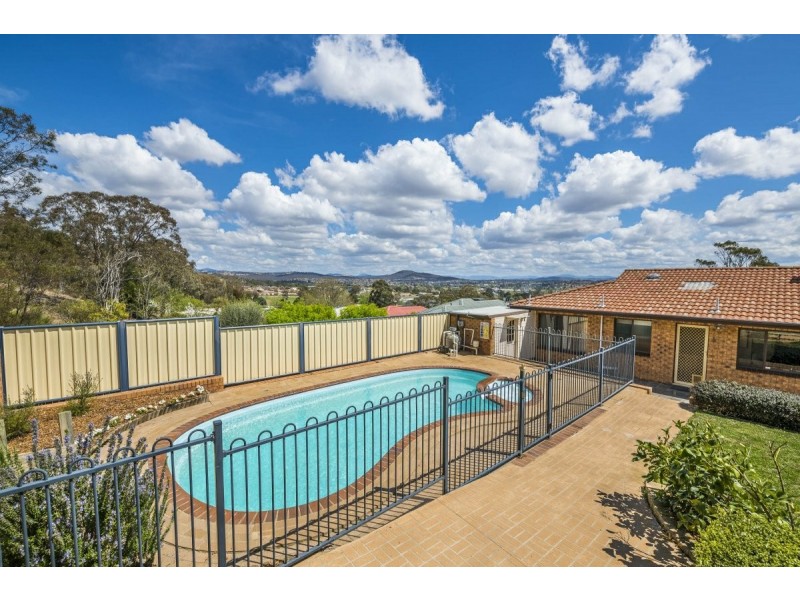 8 Hybon Avenue, Queanbeyan NSW 2620