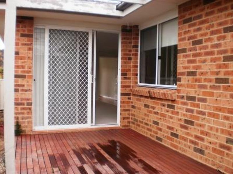 17 Thomas Royal Gardens, Queanbeyan NSW 2620