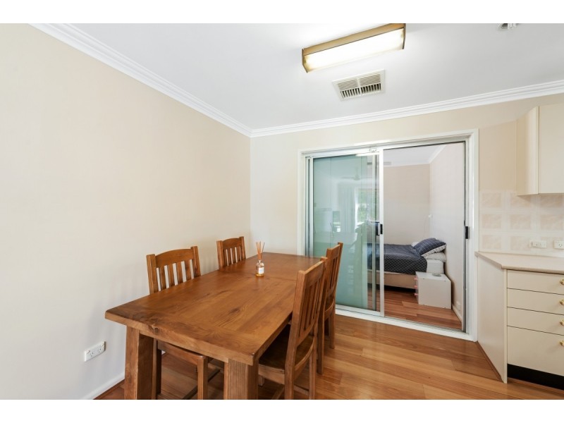 4 Christopher Crescent, Queanbeyan NSW 2620