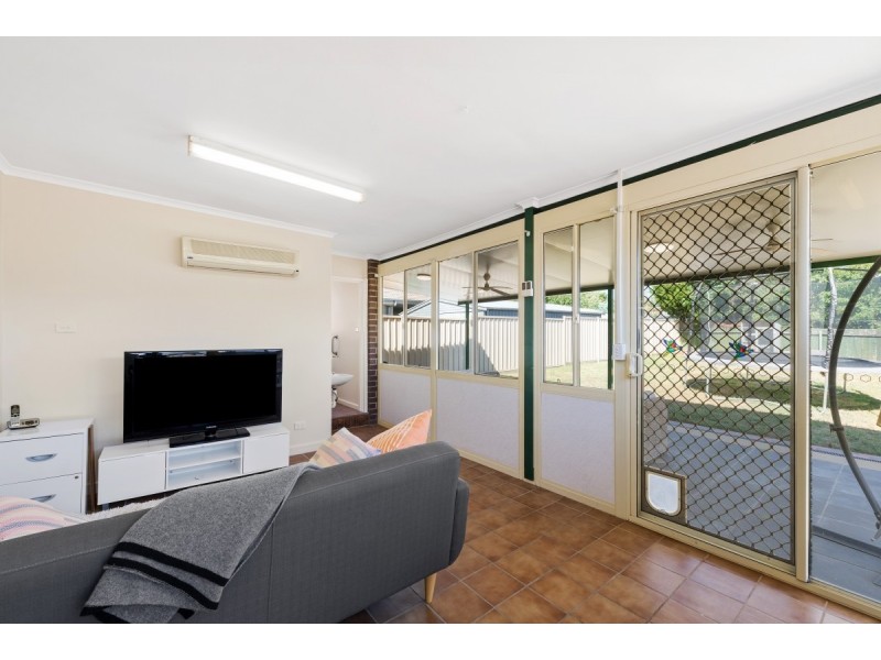 4 Christopher Crescent, Queanbeyan NSW 2620