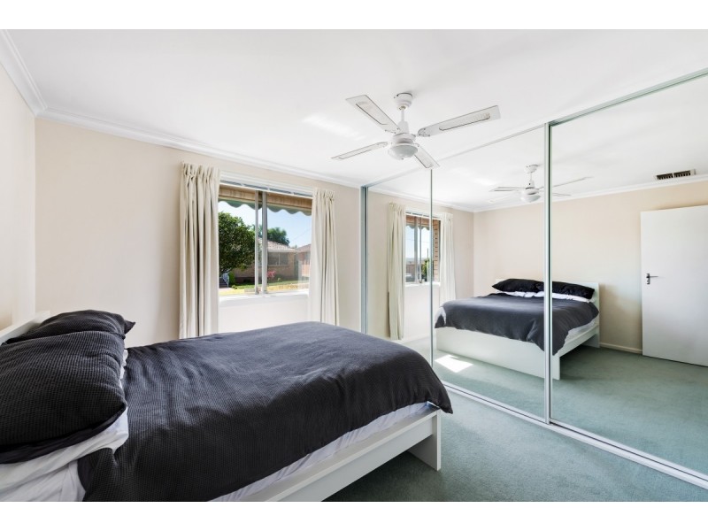 4 Christopher Crescent, Queanbeyan NSW 2620