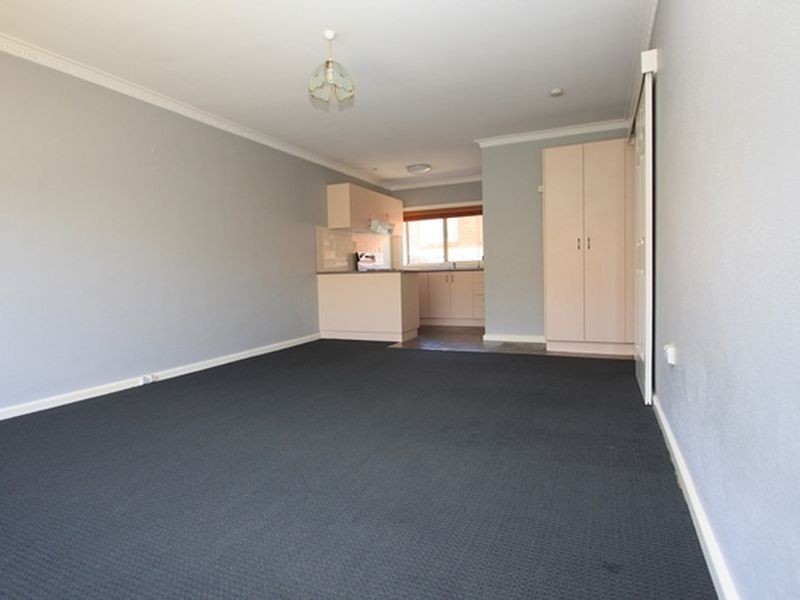 2/11 Callum Street, Queanbeyan NSW 2620