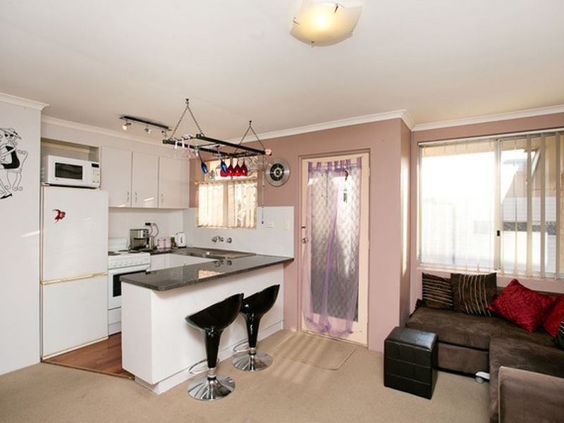 4/16 Derrima Road, Queanbeyan NSW 2620