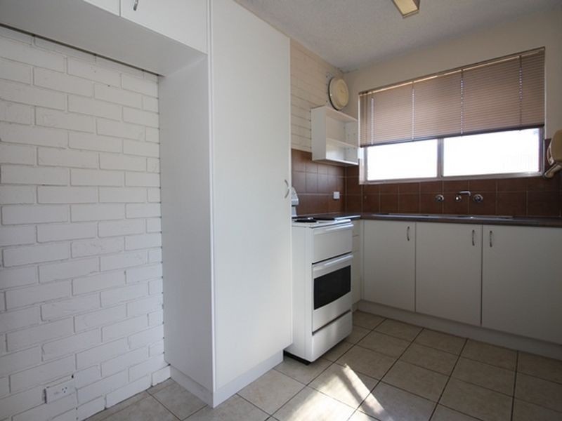 8/4 Mowatt Street, Queanbeyan NSW 2620