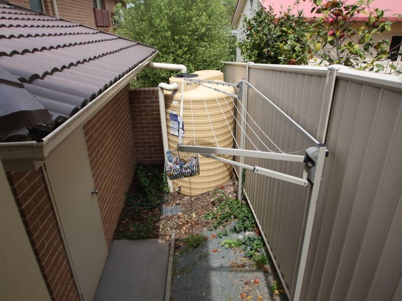 1/27 Gilmore Place, Queanbeyan NSW 2620