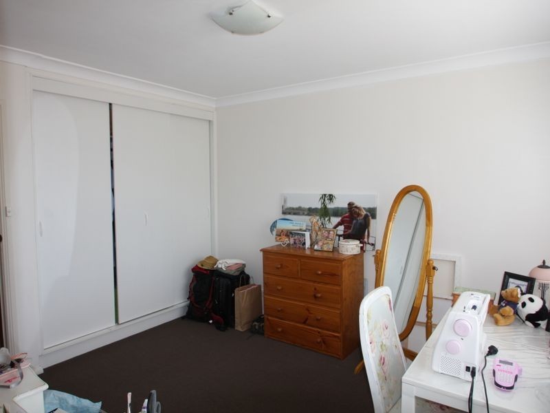 1/27 Gilmore Place, Queanbeyan NSW 2620