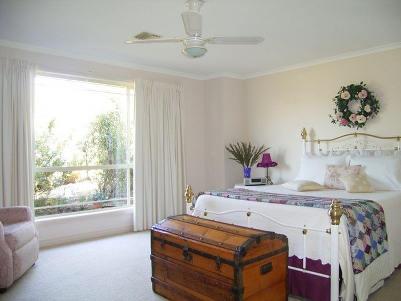 28 Parkview Crescent, Jerrabomberra NSW 2619