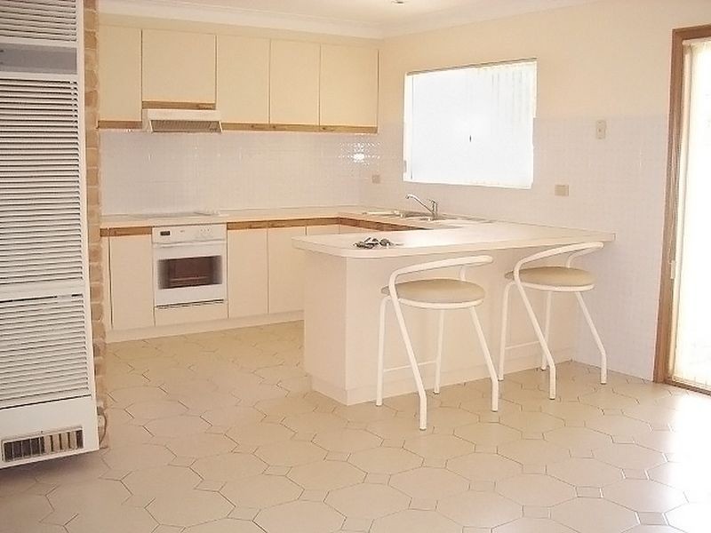 1/34 Rutledge Street, Queanbeyan NSW 2620