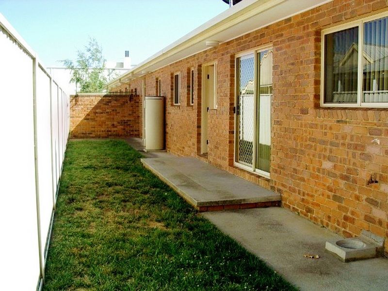 1/34 Rutledge Street, Queanbeyan NSW 2620