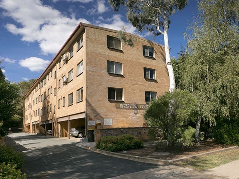 17/46 Trinculo Place, Queanbeyan NSW 2620