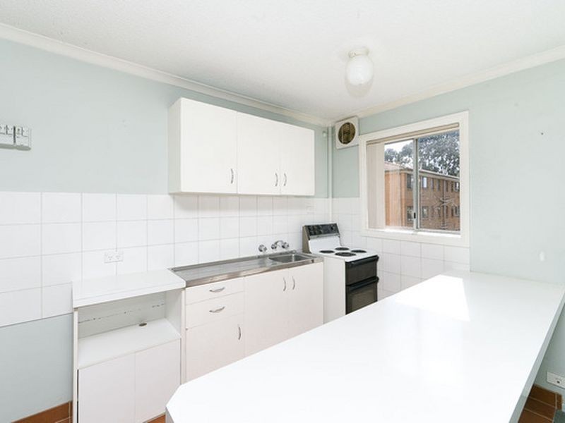 17/46 Trinculo Place, Queanbeyan NSW 2620