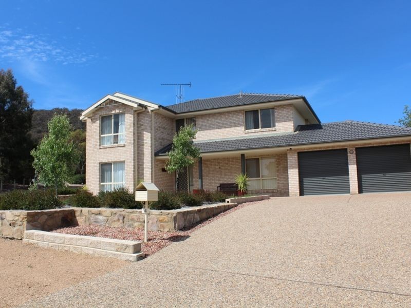 4 Nyora Place, Jerrabomberra NSW 2619