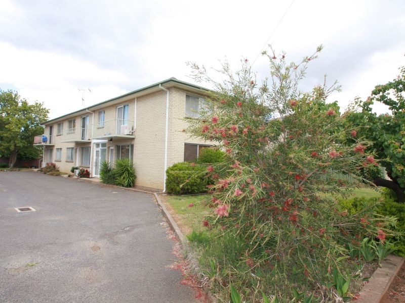 6/18 Broughton Place, Queanbeyan NSW 2620