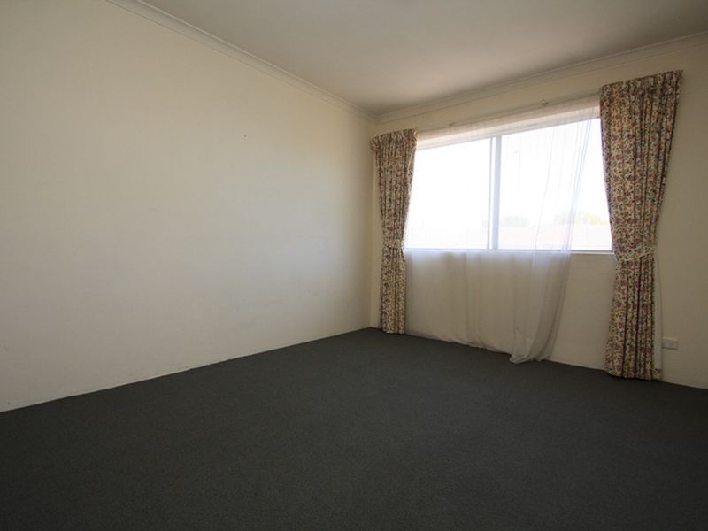 6/18 Broughton Place, Queanbeyan NSW 2620