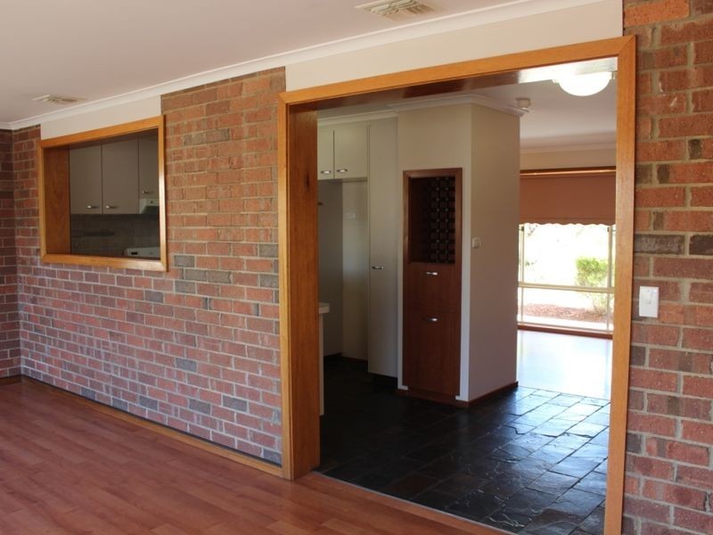 4 Heatherbelle Place, Queanbeyan NSW 2620