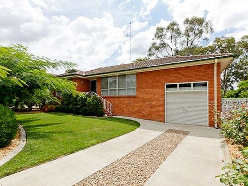 37 Early St, Queanbeyan NSW 2620