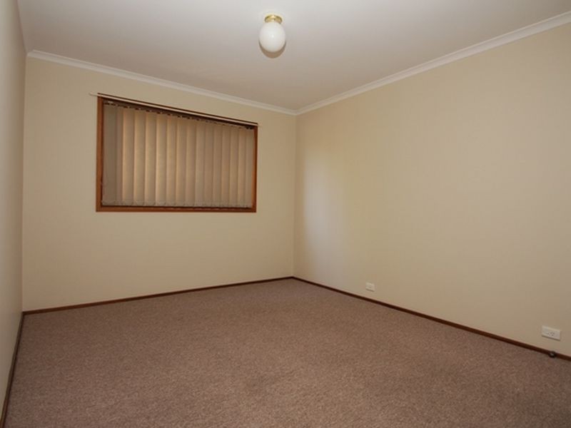 7/40-42 Crest Park Parade, Queanbeyan NSW 2620