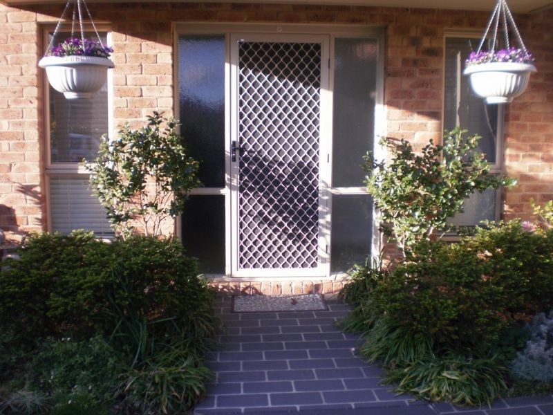 6/33 Macquoid Street, Queanbeyan NSW 2620