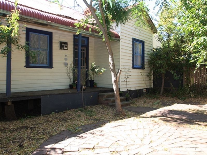 22 Crawford Street, Queanbeyan NSW 2620