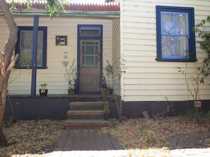 22 Crawford Street, Queanbeyan NSW 2620