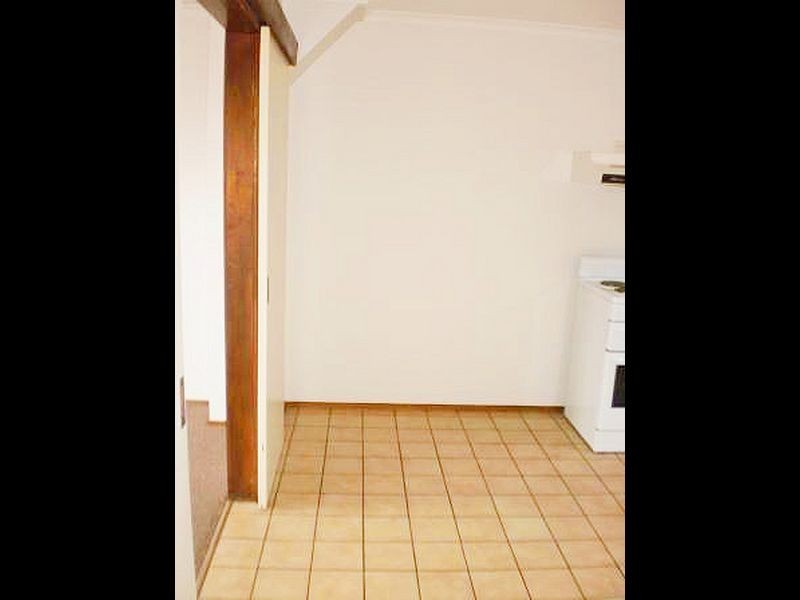 2/12 Hakea Street, Queanbeyan NSW 2620