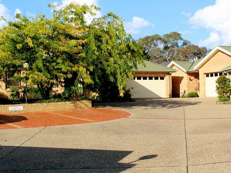 9/68 Bicentennial Drive, Jerrabomberra NSW 2619