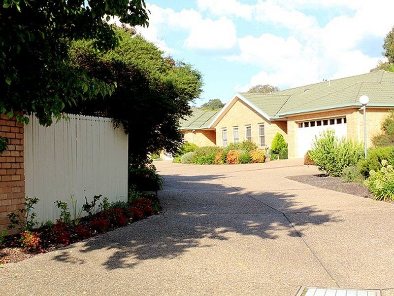 9/68 Bicentennial Drive, Jerrabomberra NSW 2619
