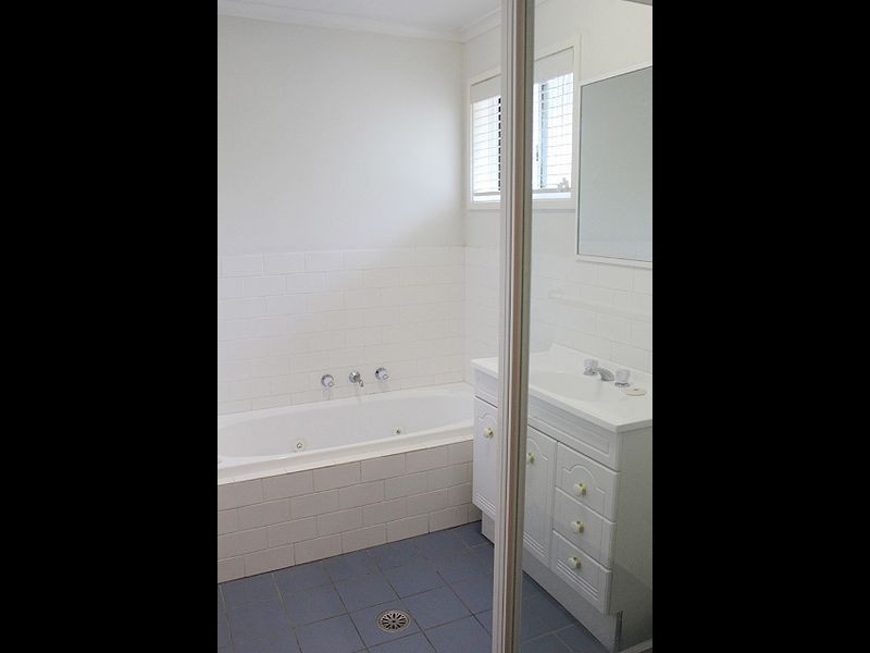 3/5 Chardonnay Place, Booroomba ACT 2620