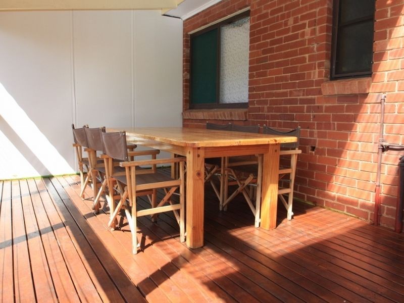 26 The Crescent, Queanbeyan NSW 2620