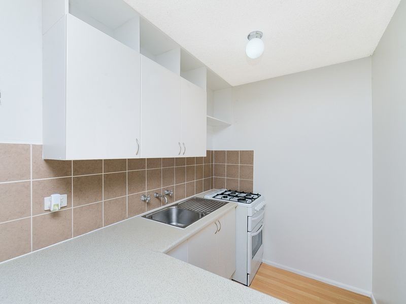 2/70-72 Uriarra Road, Queanbeyan NSW 2620