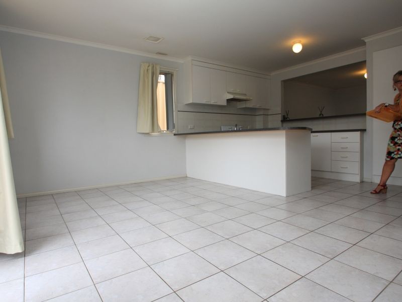 5/122 Tharwa Road, Queanbeyan NSW 2620