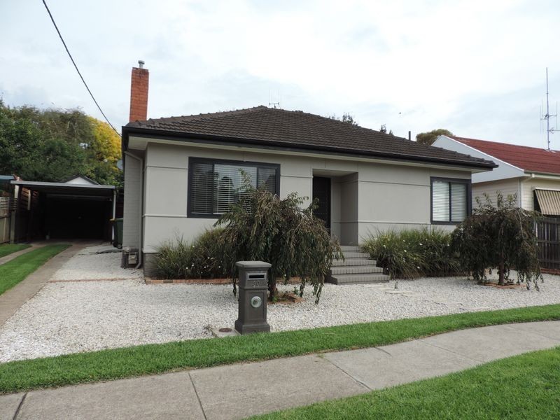 30 White Avenue, Queanbeyan NSW 2620